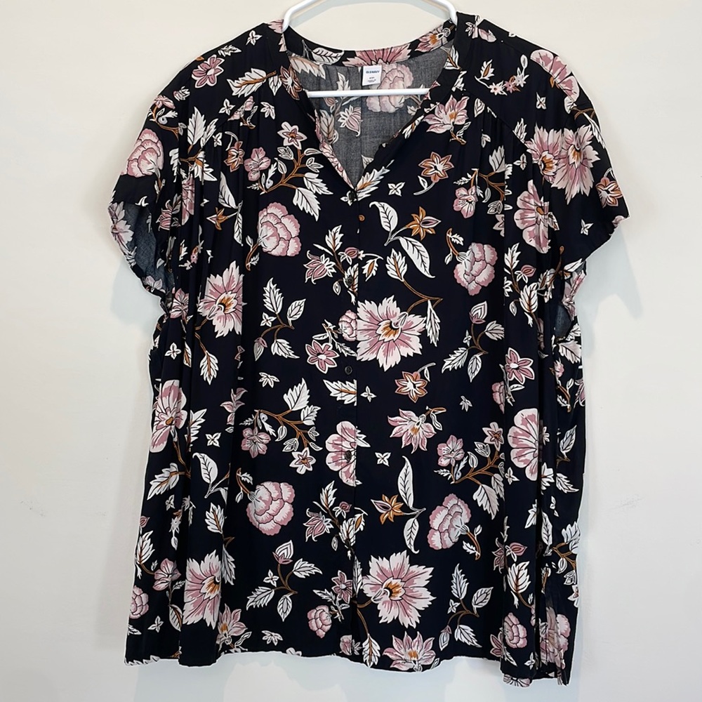 Old Navy XXL Floral Button Up Blouse